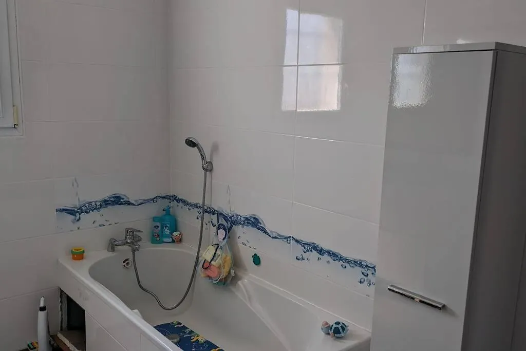 Villa Climatisee Avec Piscine Ancone   Ancone (Drome Provencale)